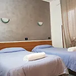 马里诺尼酒店 3* 洛马佐